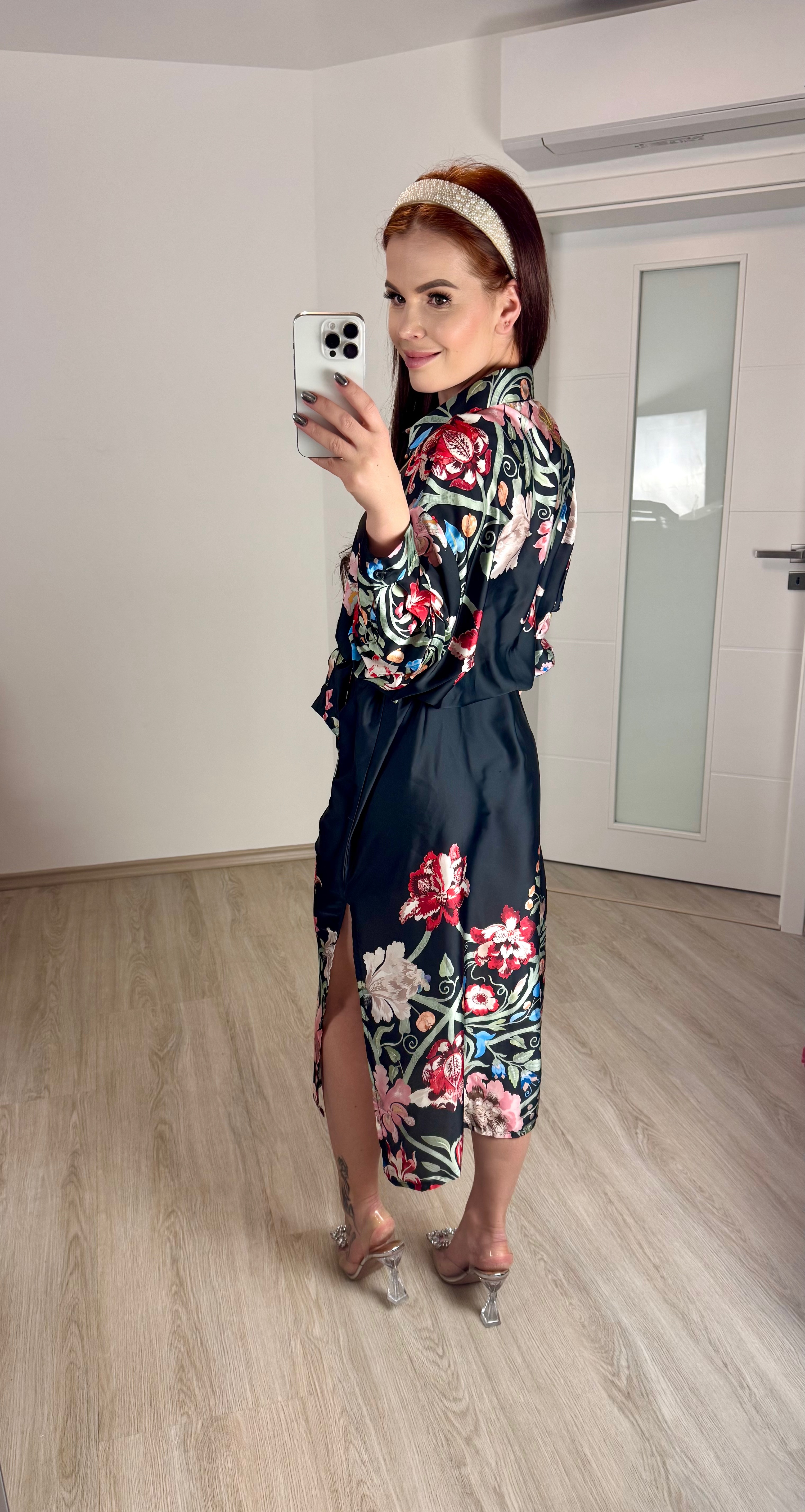 Saténové šaty/ černé 