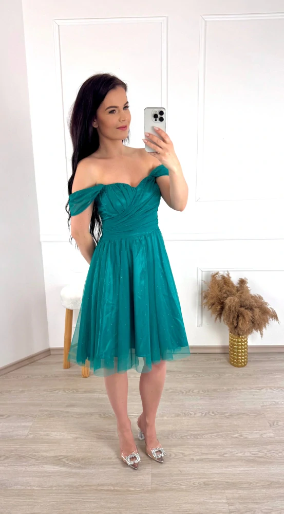 Tylové šaty se spadlými rameny / zelené 