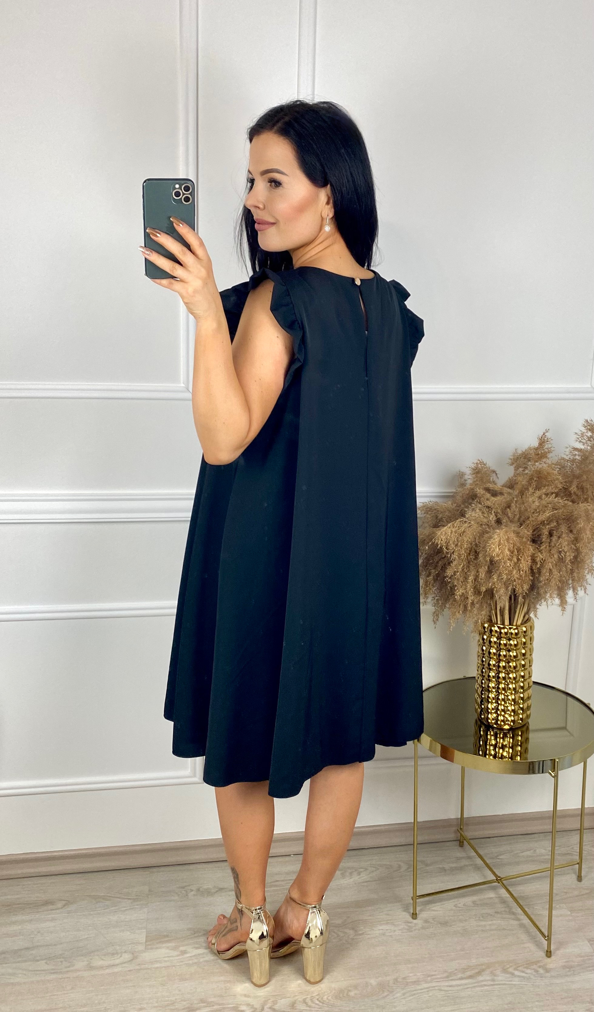 Šaty s volánovými rukávy Elene/černé