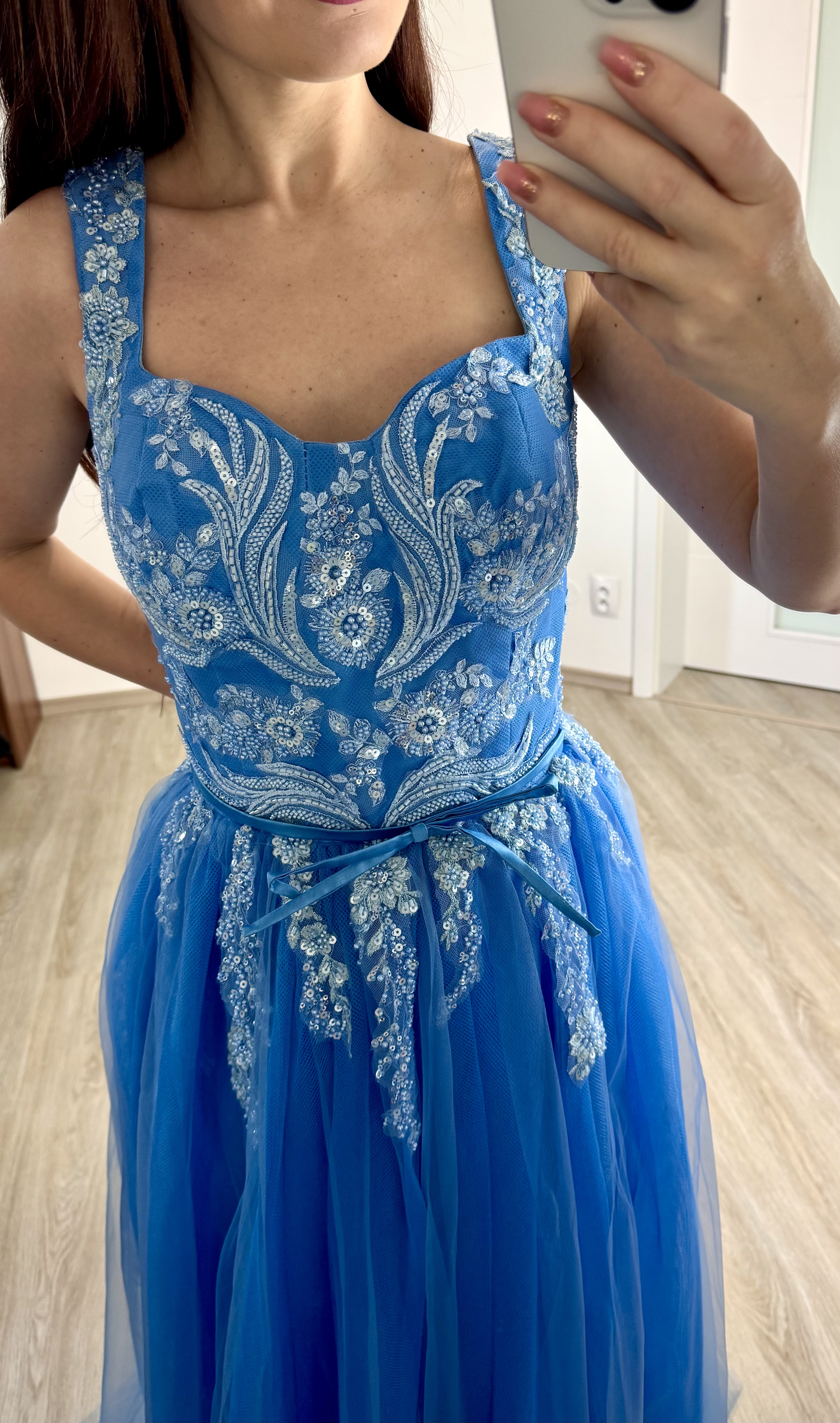 Plesové šaty Cindy 38